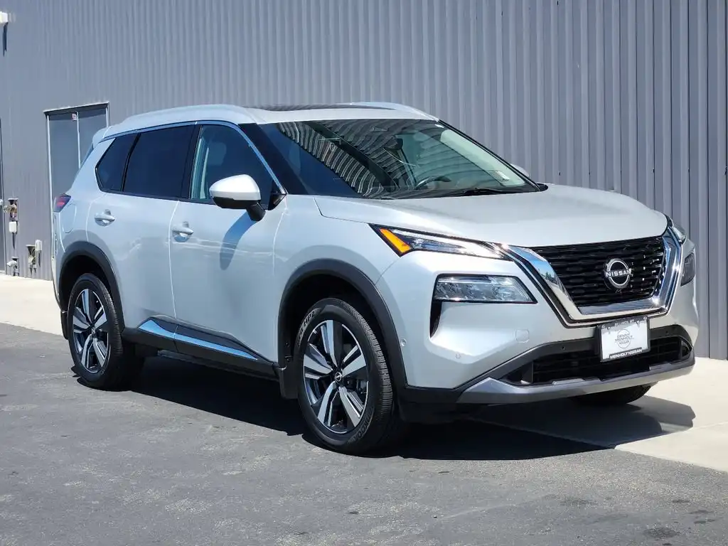 2023 Nissan Rogue SL AWD's photo