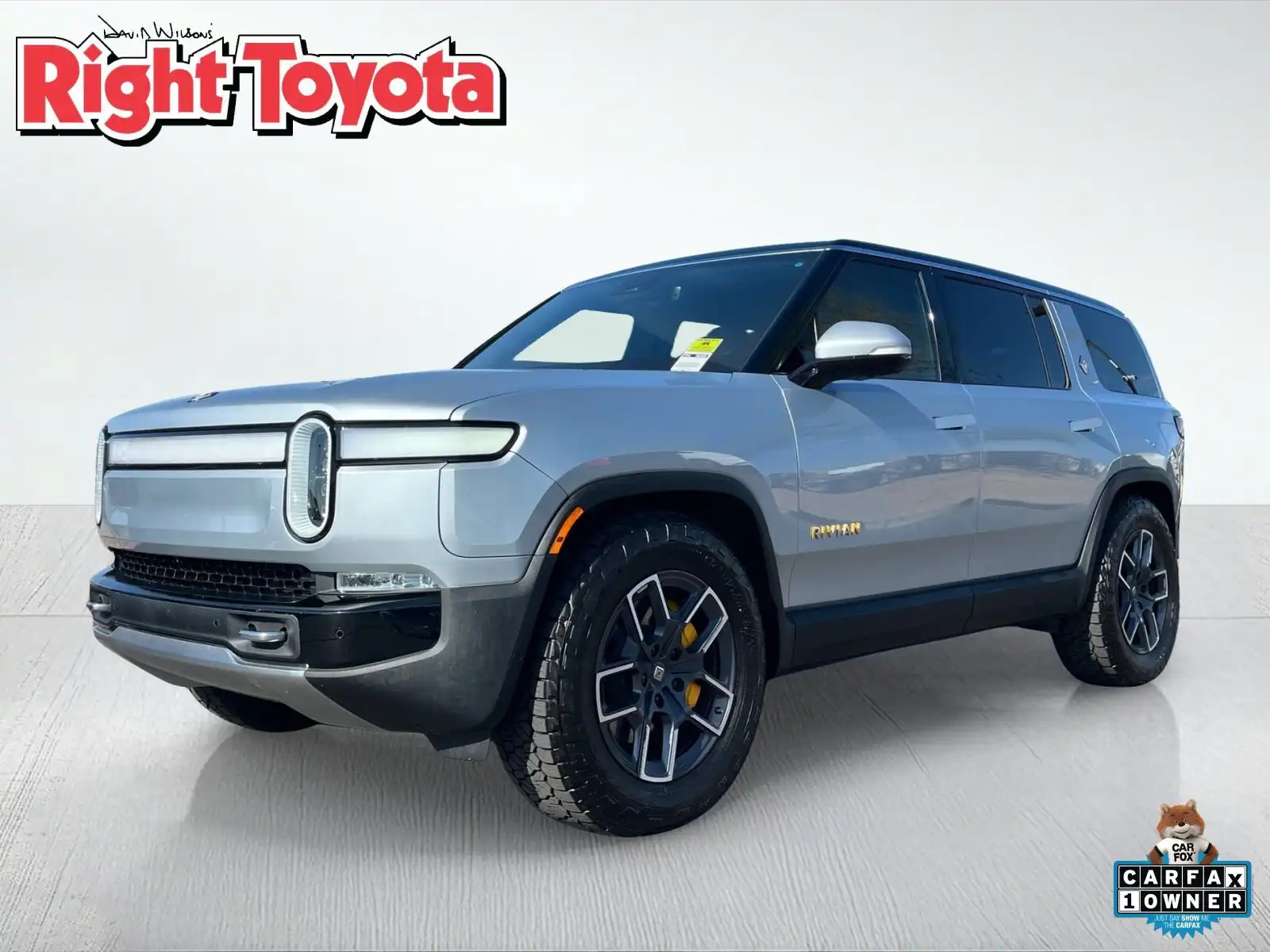 2023 Rivian R1S Adventure Quad-Motor Large Pack's photo