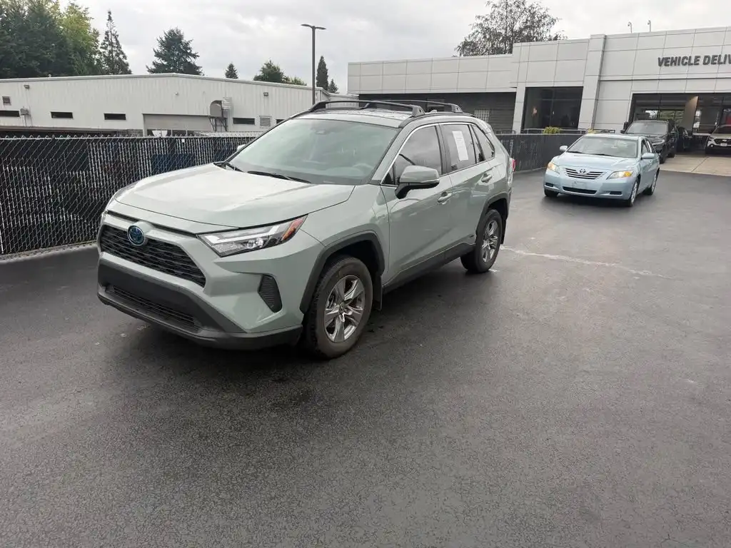 2023 Toyota RAV4 Hybrid XLE AWD's photo