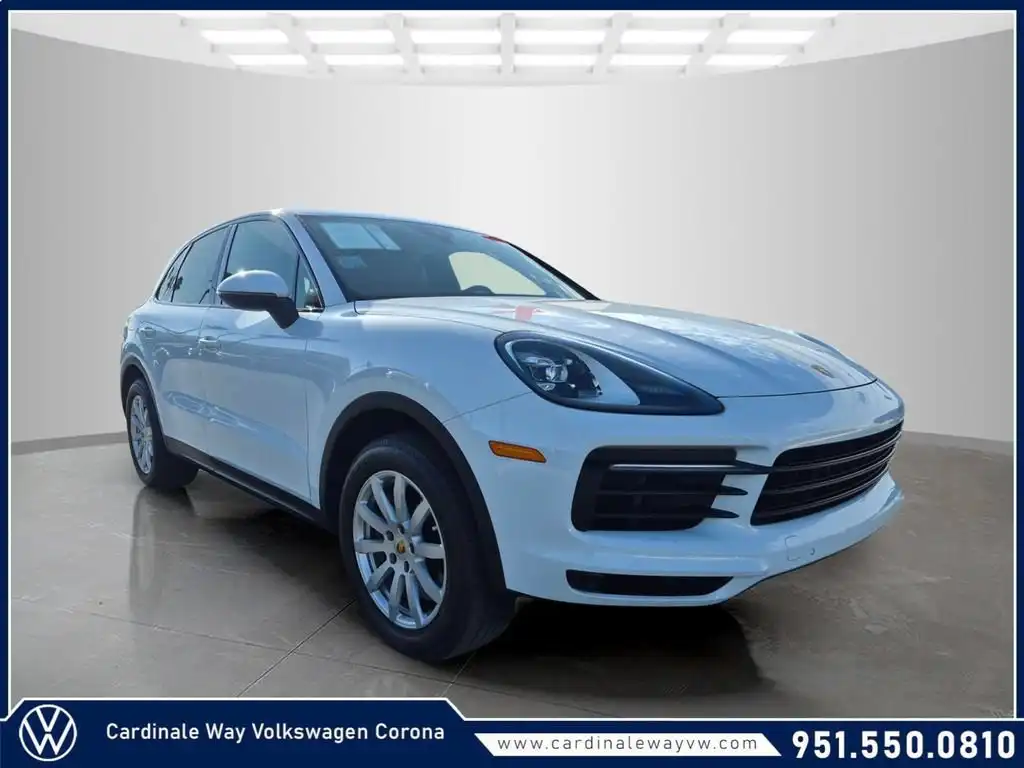 2021 Porsche Cayenne Base's photo