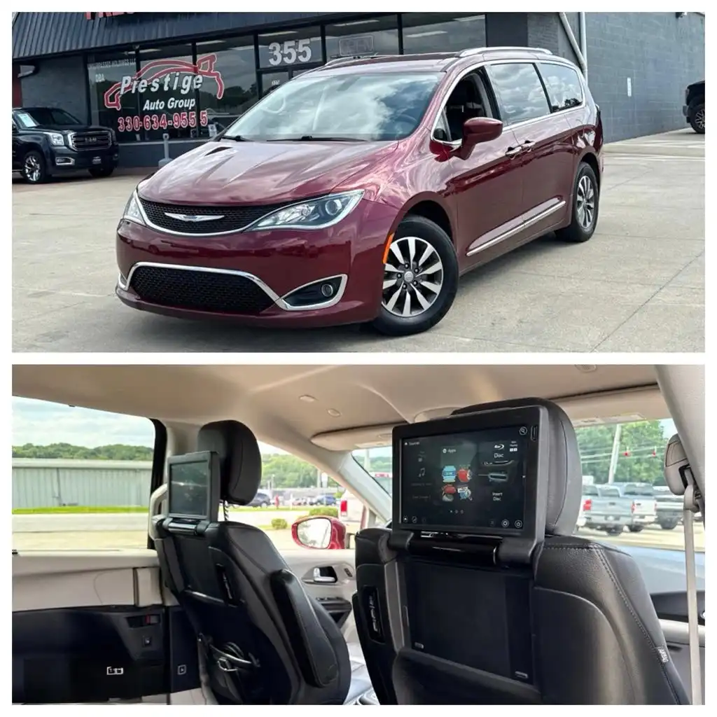 2020 Chrysler Pacifica Touring L Plus's photo