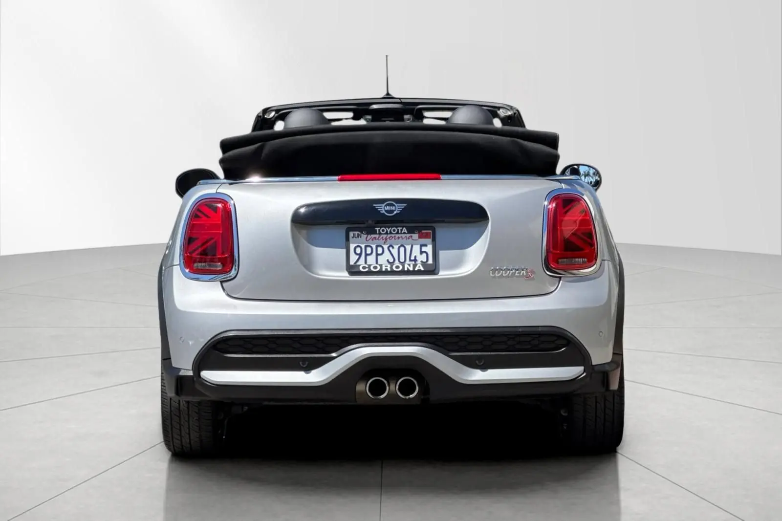 2023 MINI Convertible Cooper S Classic photo 4