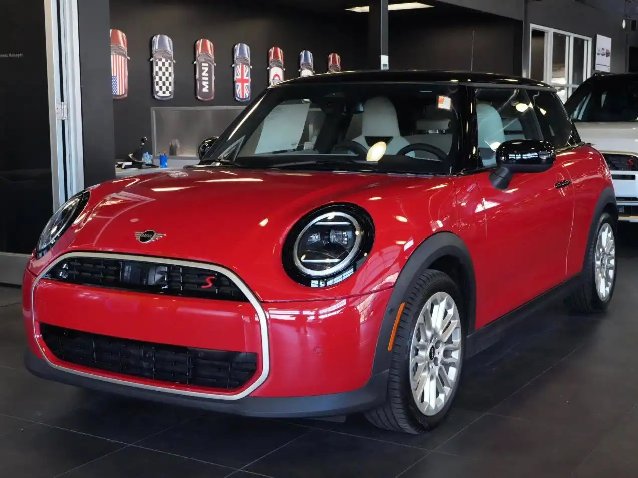2026 MINI Hardtop Cooper S's photo