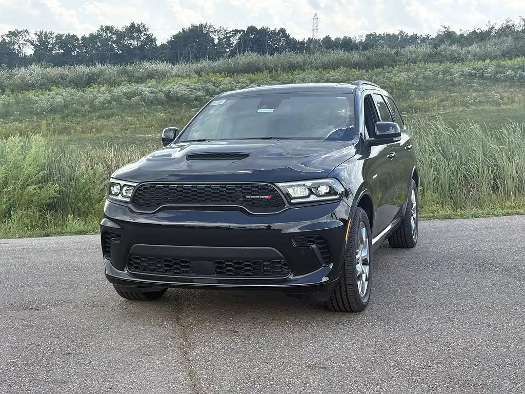 2027 Dodge Durango HEMI V8 GT AWD Plus's photo