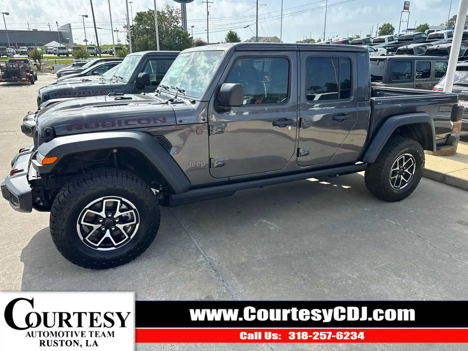 2026 Jeep Gladiator Rubicon Auto's photo