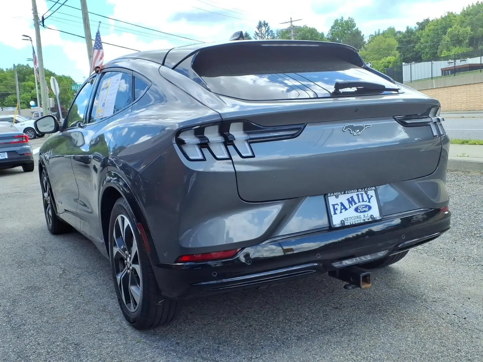 2021 Ford Mustang-Mach-e Premium photo 4