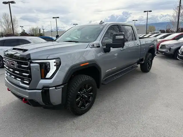 2025 GMC Sierra 4WD Crew Cab Standard Box AT4's photo