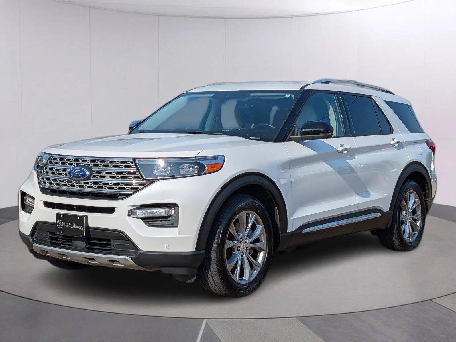 2021 Ford Explorer Limited RWD's photo
