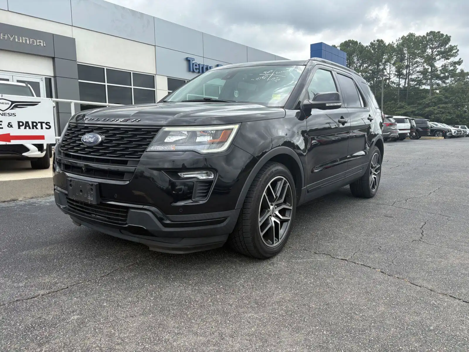 2019 Ford Explorer Sport 4WD's photo