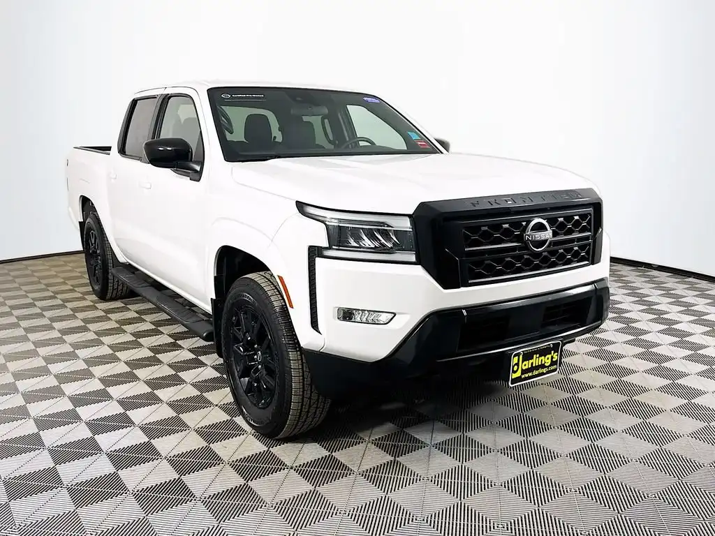 2023 Nissan Frontier SV Crew Cab 4X4 SWB's photo