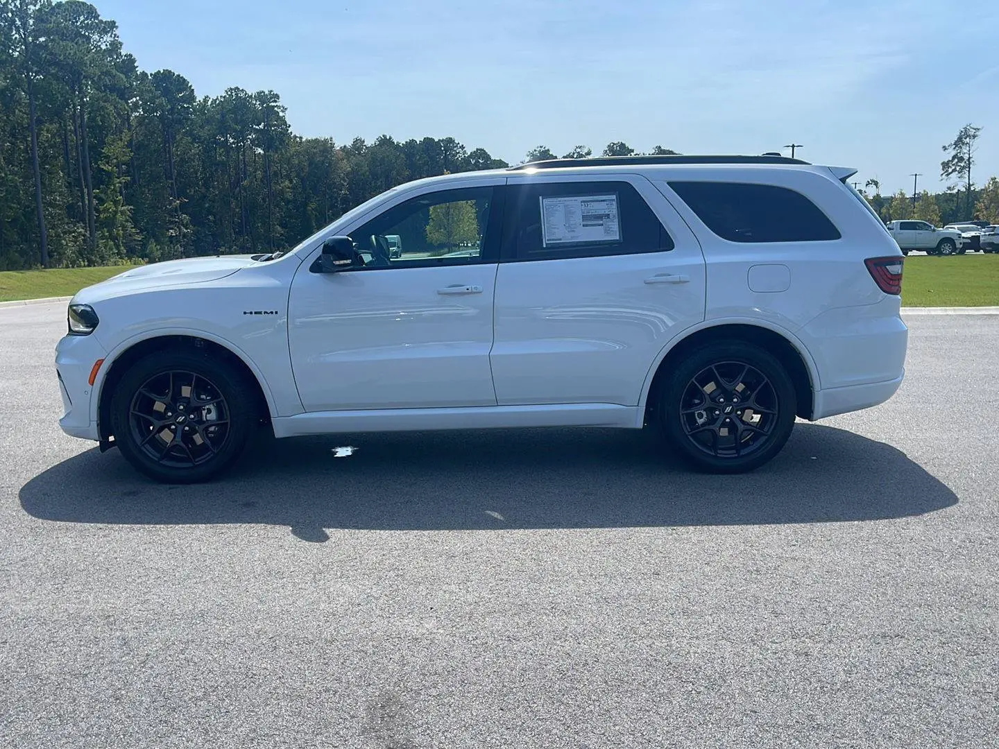 2027 Dodge Durango HEMI V8 GT AWD Plus photo 4