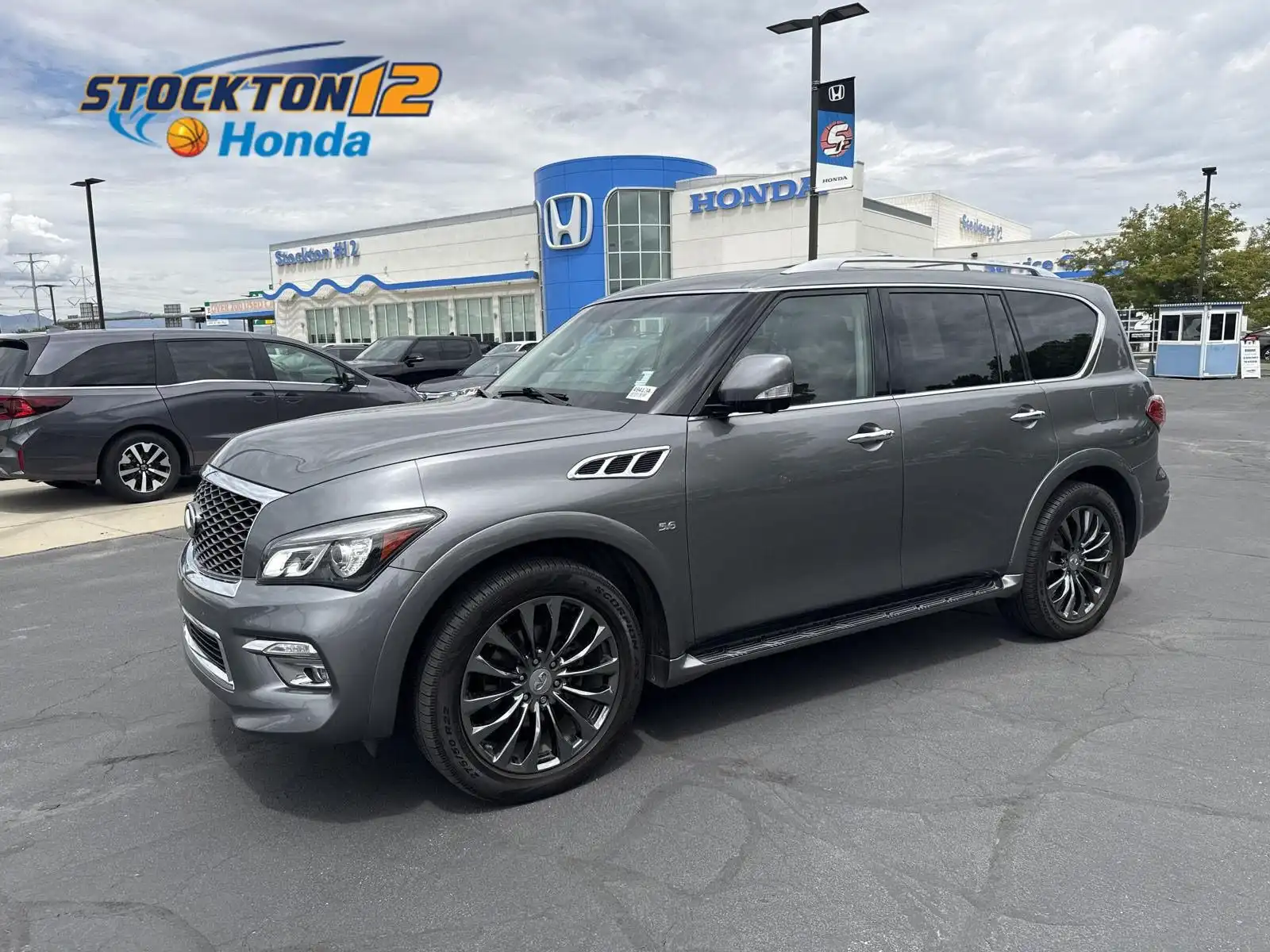 2015 INFINITI QX80 AWD's photo