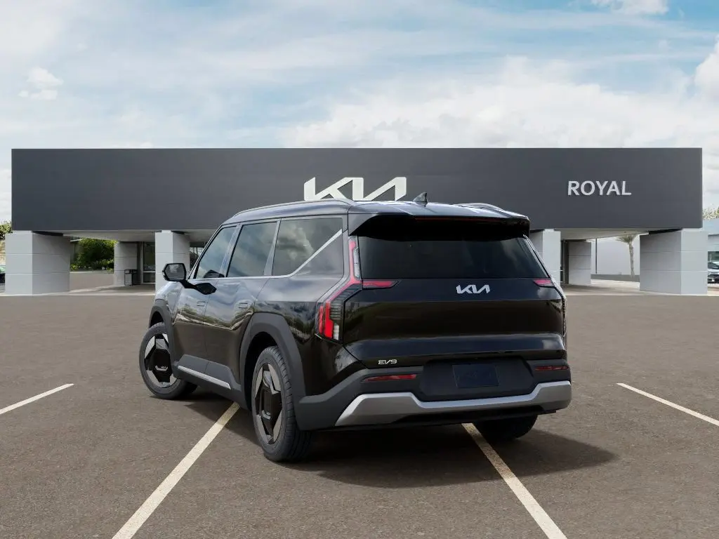 2026 Kia EV9 Wind AWD photo 4