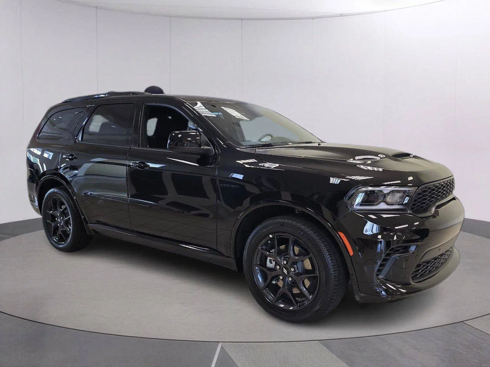 2027 Dodge Durango HEMI V8 GT AWD photo 3