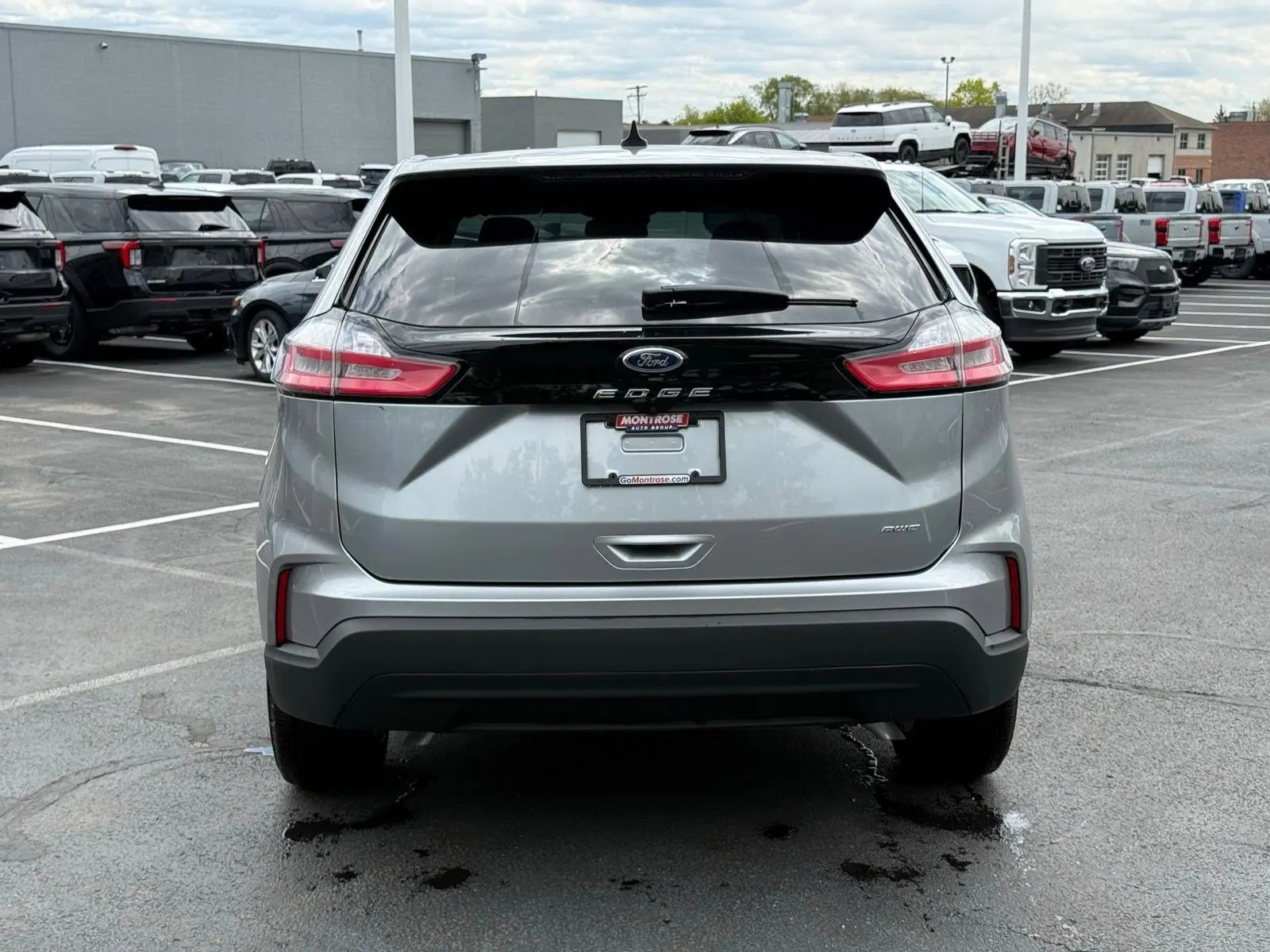 2024 Ford Edge SE AWD photo 3