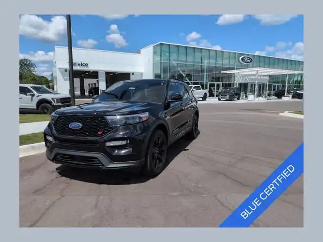 2023 Ford Explorer ST 4WD's photo