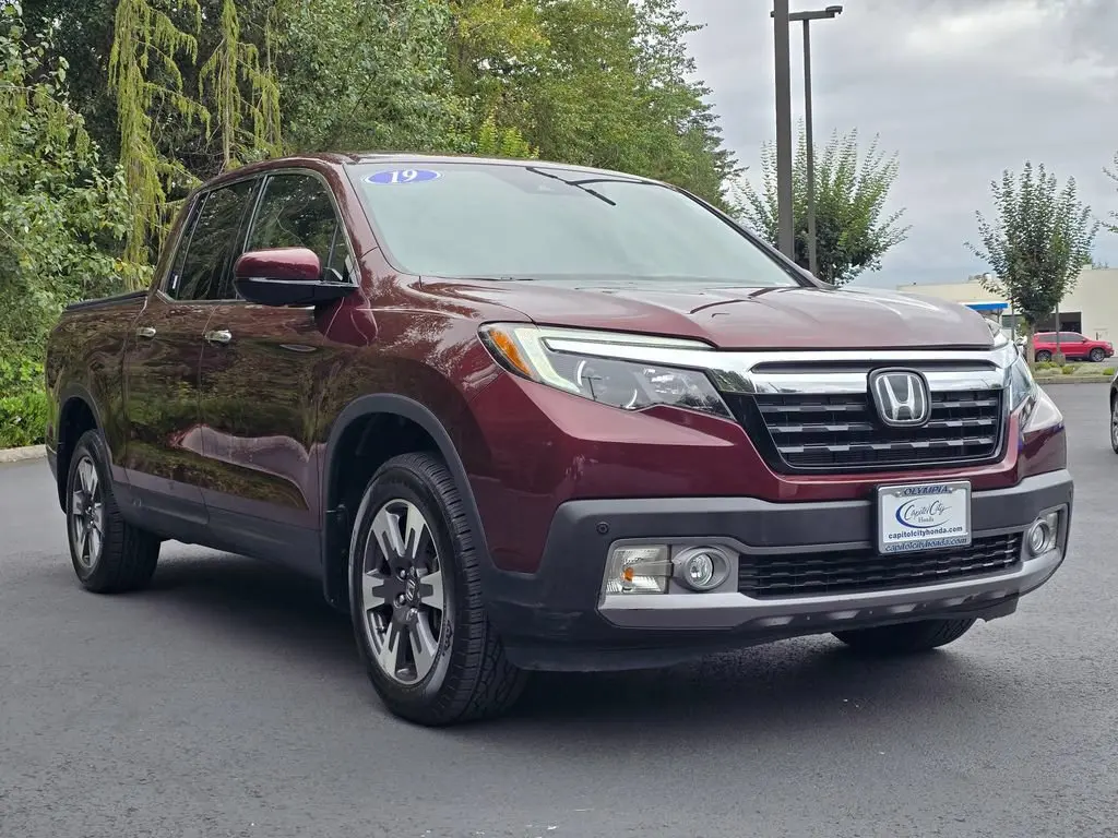 2019 Honda Ridgeline RTL AWD E photo 3