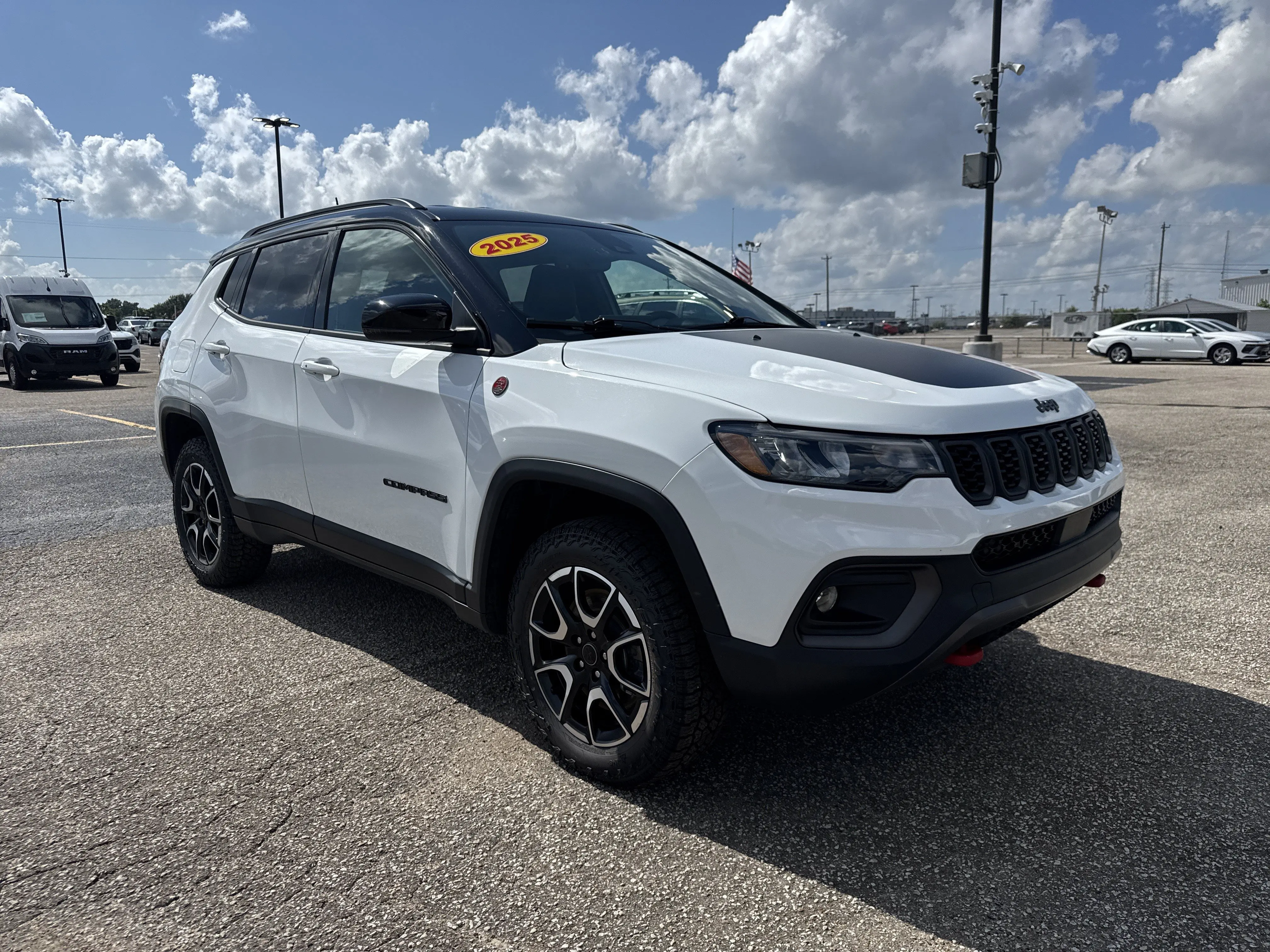 2025 Jeep Compass Trailhawk 4X4 photo 4