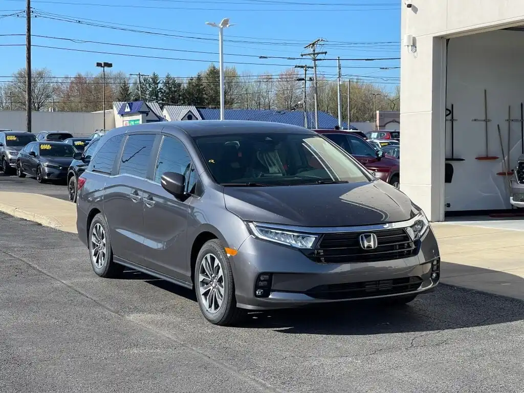 2024 Honda Odyssey EX-L's photo