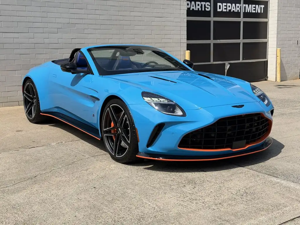 2026 Aston Martin Vantage 4.0 V8 Roadster's photo