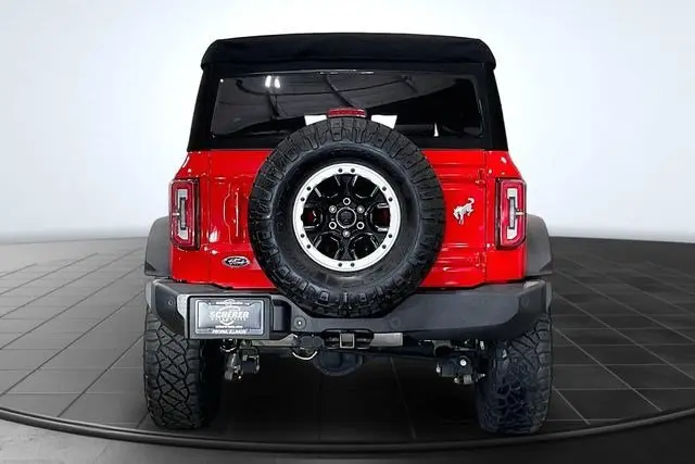 2021 Ford Bronco Outer Banks Advanced 4x4 photo 4