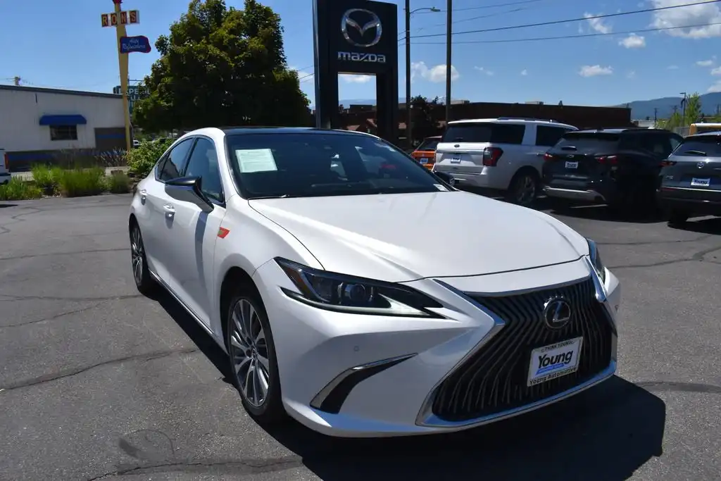 2020 Lexus ES 350 350's photo