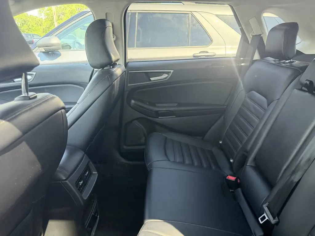 2024 Ford Edge SEL AWD photo 4