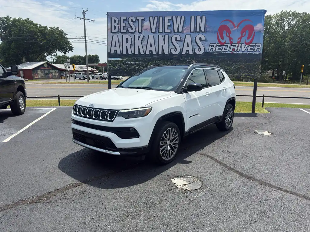 2023 Jeep Compass Limited 4X4's photo
