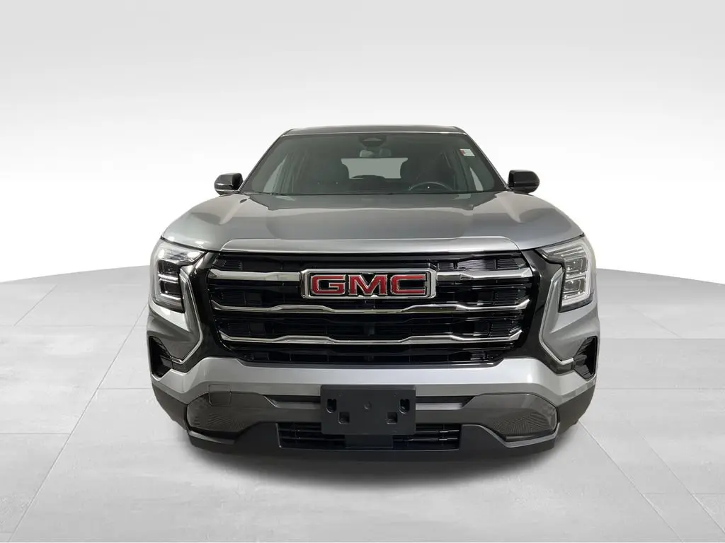 2025 GMC Terrain Elevation AWD photo 3