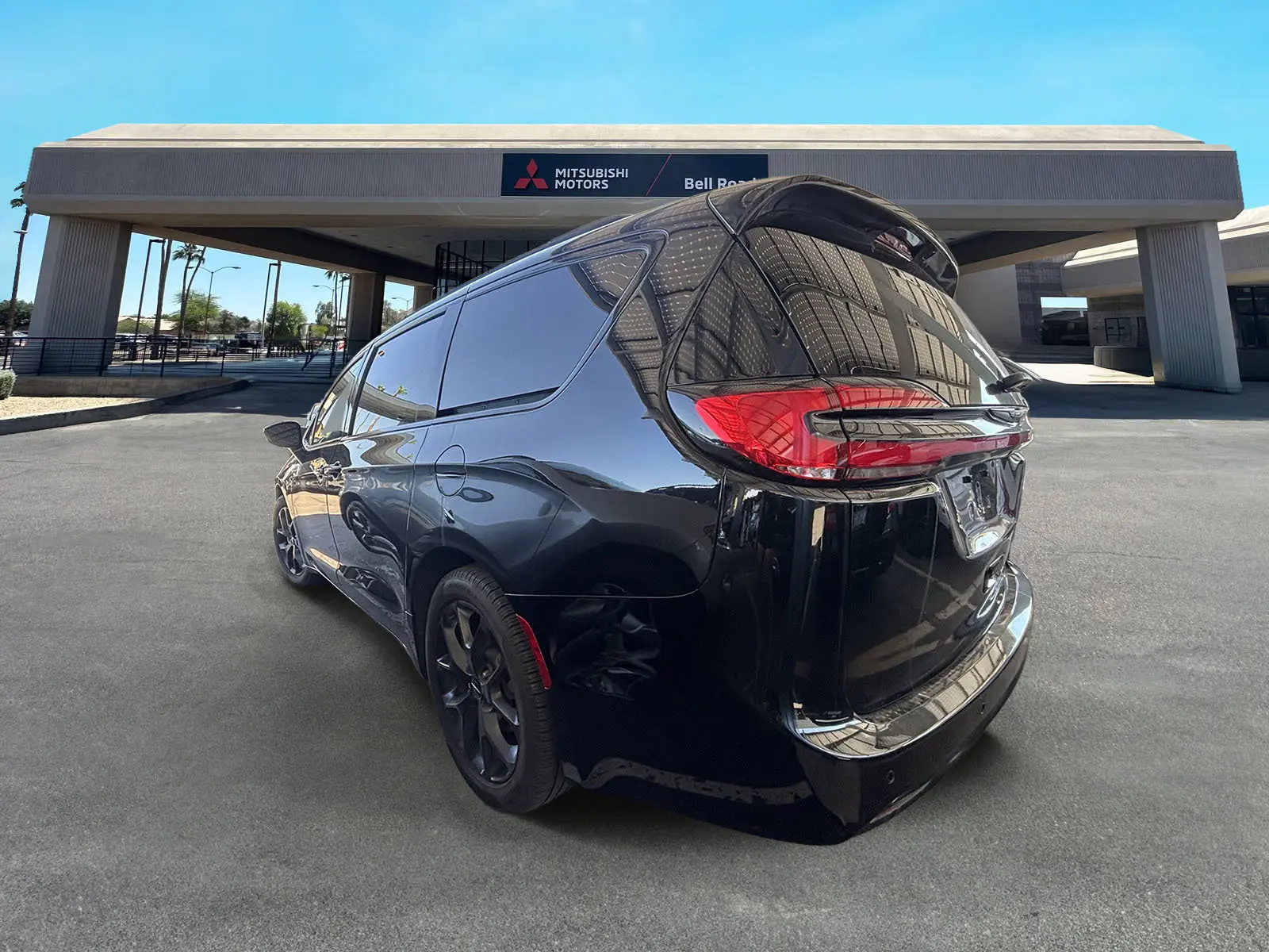 2025 Chrysler Pacifica Limited photo 5