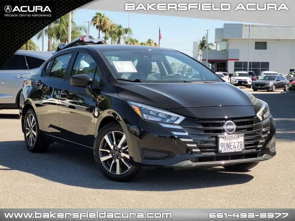 2025 Nissan Versa 1.6 SV CVT's photo