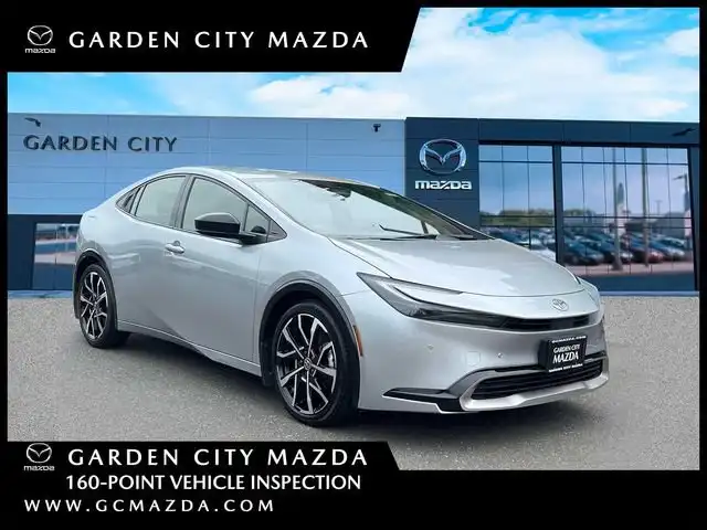 2023 Toyota Prius Prime XSE's photo