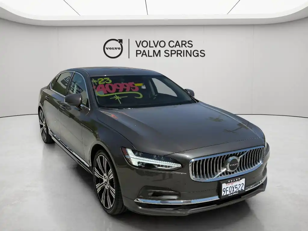 2023 Volvo S90 B6 Plus AWD's photo