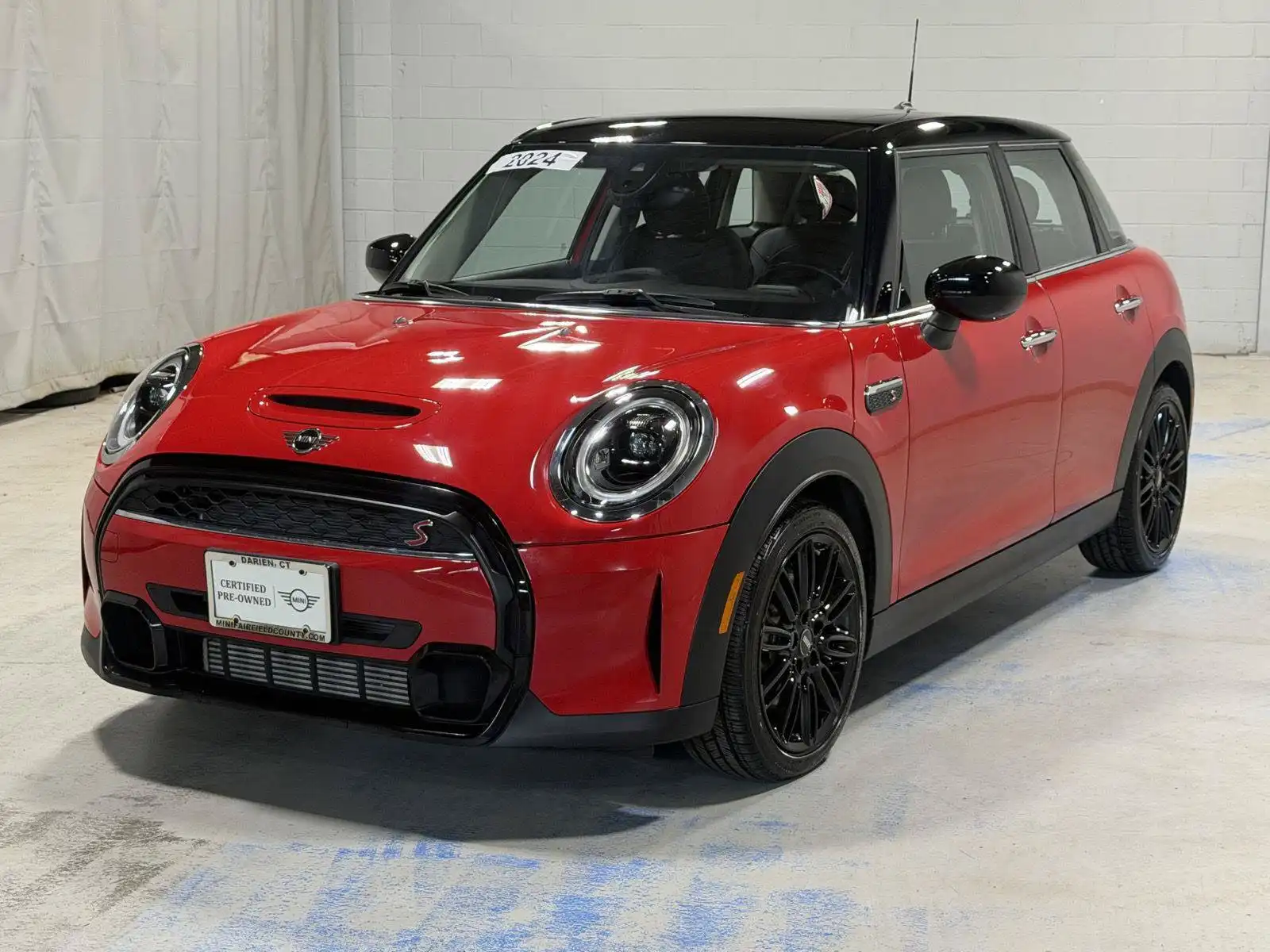 2024 MINI Hardtop Cooper S's photo