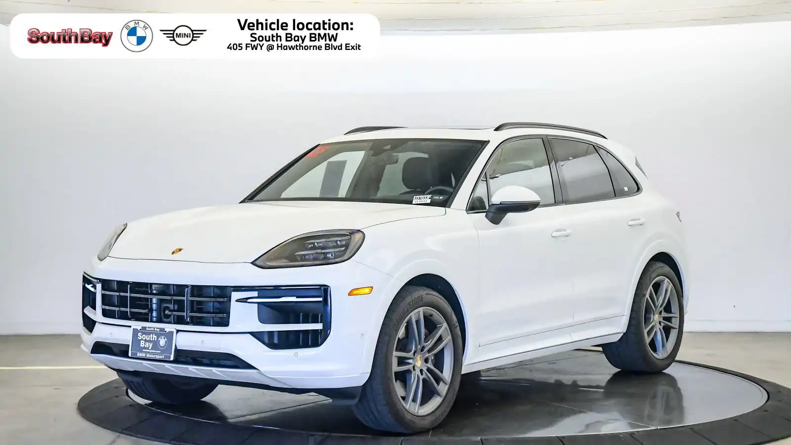 2025 Porsche Cayenne Base's photo
