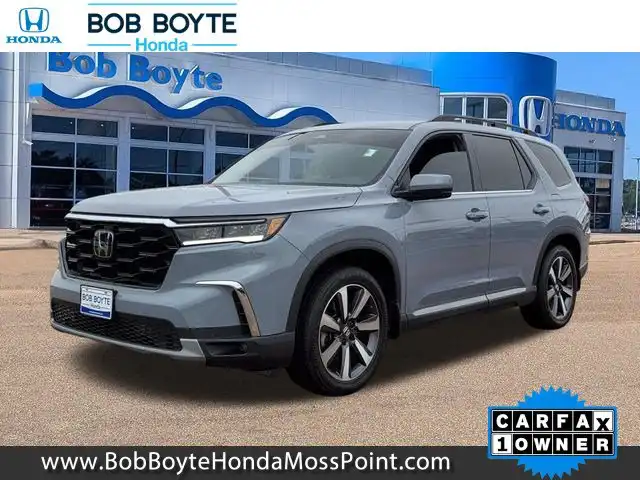 2025 Honda Pilot Touring AWD's photo