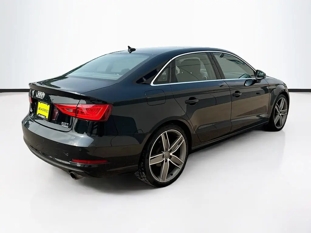 2016 Audi A3 2.0T quattro S tronic Premium Plus photo 5