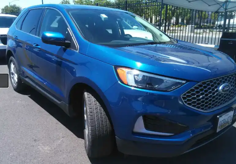 2024 Ford Edge SEL AWD's photo