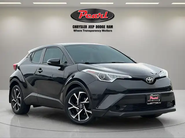 2018 Toyota C-HR XLE's photo