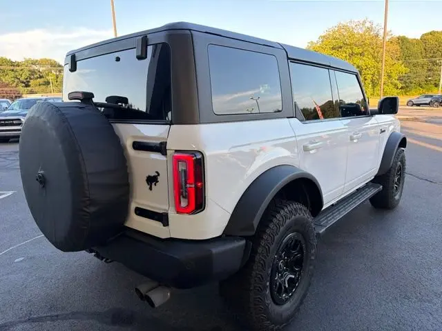 2022 Ford Bronco Outer Banks 4WD Advanced photo 5