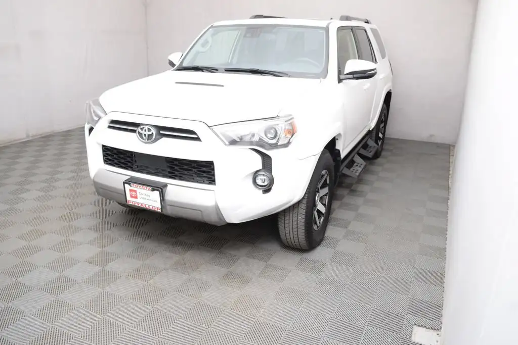 2023 Toyota 4Runner TRD Off-Road Premium 4WD V6's photo