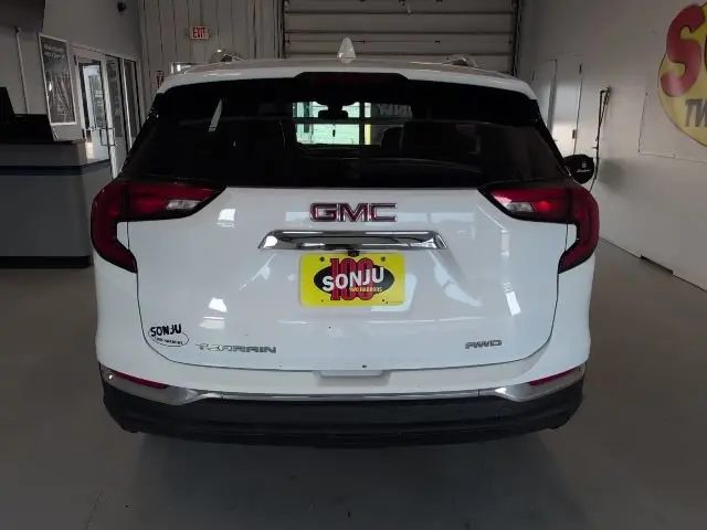 2021 GMC Terrain SLT AWD photo 4