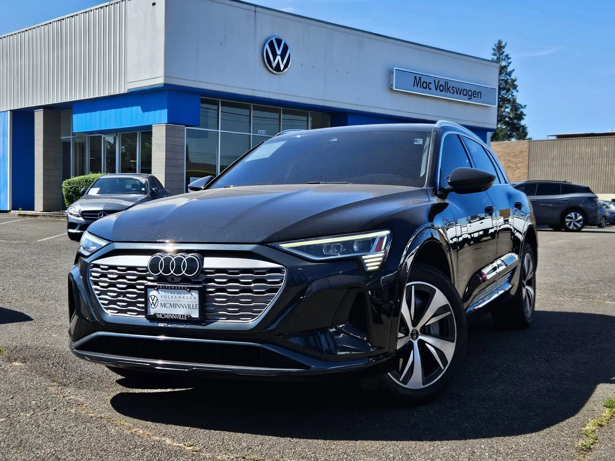 2024 Audi Q8 e-tron 114 kWh Premium Plus quattro 55's photo