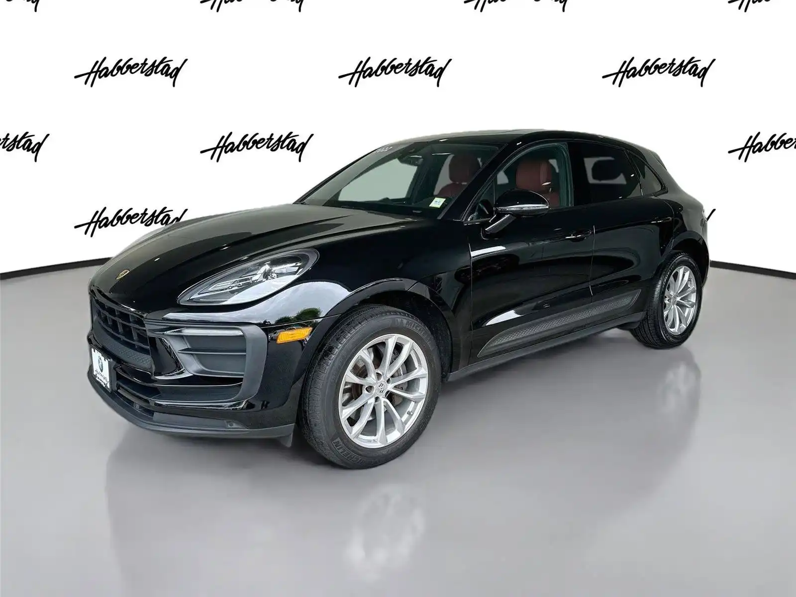 2022 Porsche Macan Base's photo