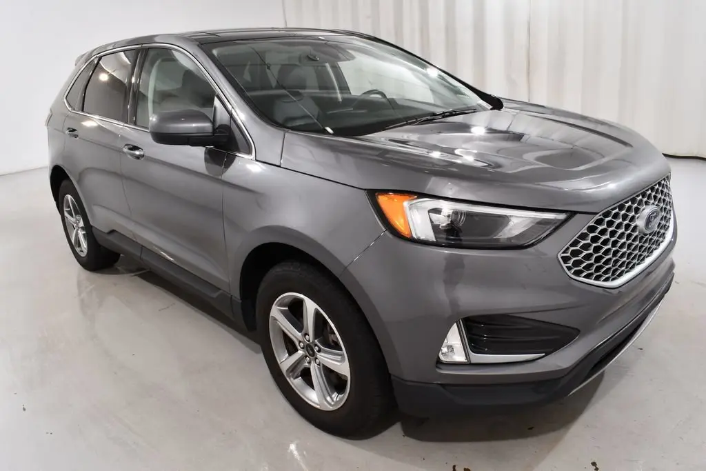 2023 Ford Edge SEL AWD photo 5