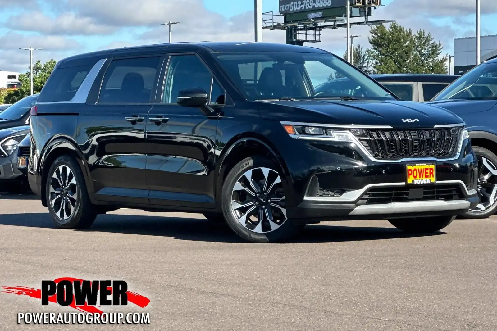 2022 Kia Sedona EX's photo