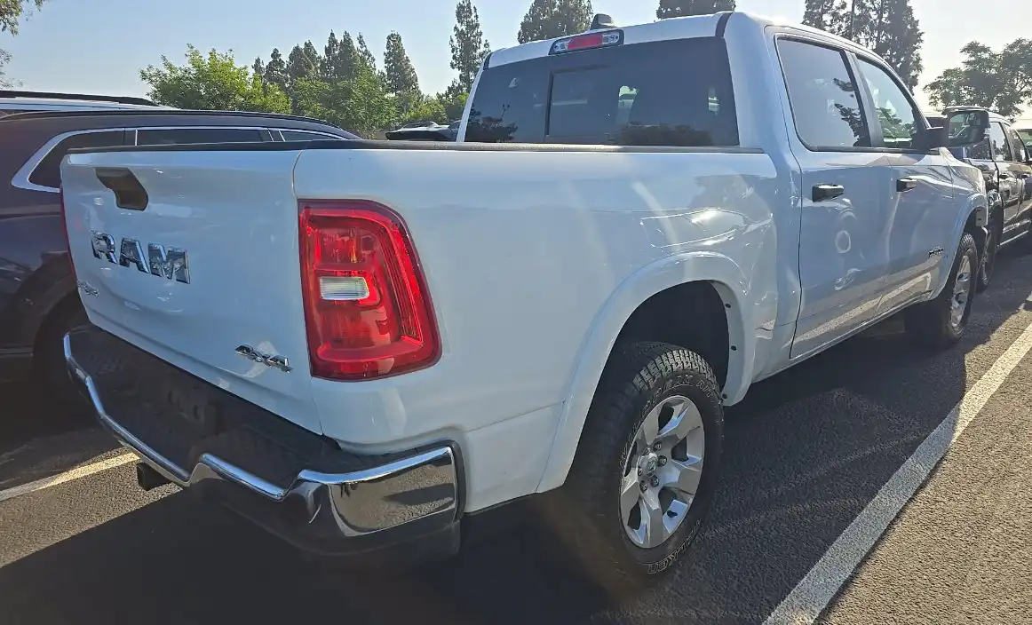 2025 RAM 1500 Big Horn/Lone Star 4x4 Crew Cab 5'7's photo