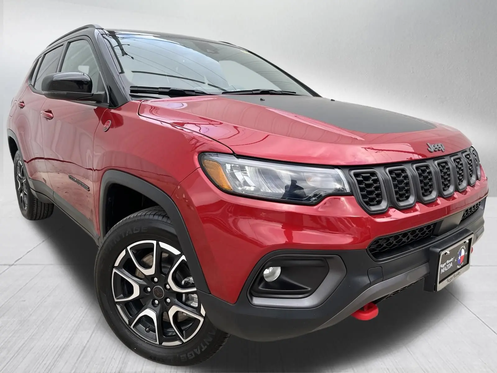 2025 Jeep Compass Trailhawk 4X4 photo 3