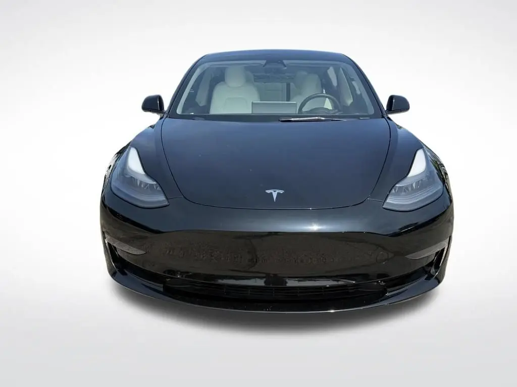 2023 Tesla Model 3 Performance photo 3