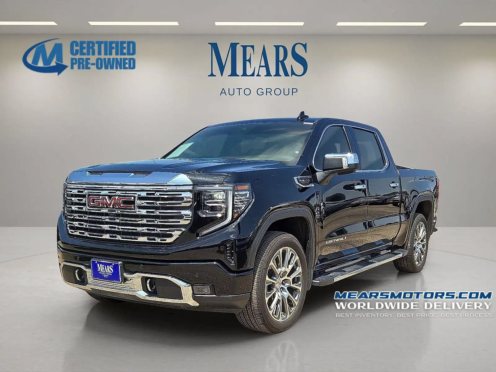 2023 GMC Sierra 4WD Crew Cab Short Box Denali's photo